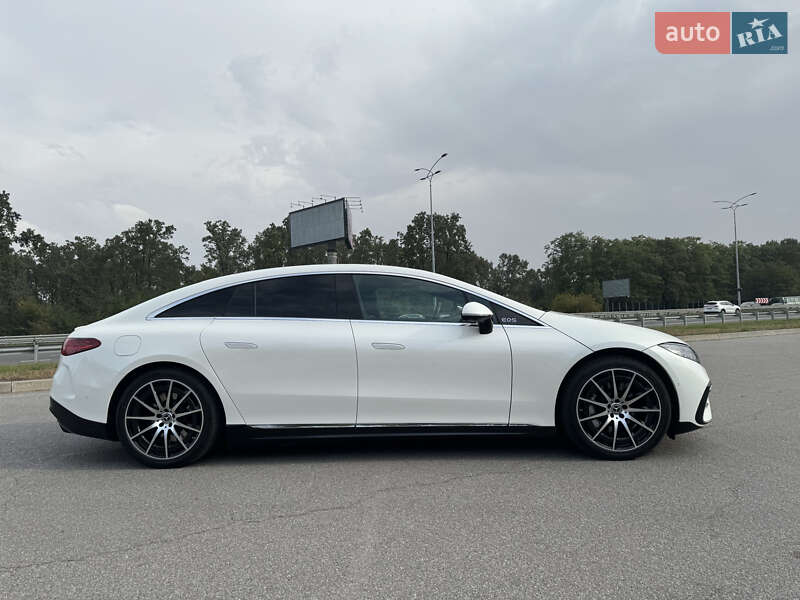 Седан Mercedes-Benz EQS 2022 в Киеве