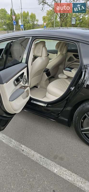 Седан Mercedes-Benz EQS 2022 в Киеве