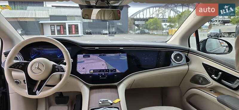Седан Mercedes-Benz EQS 2022 в Киеве