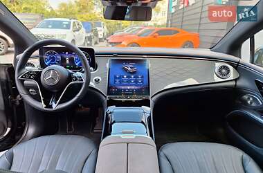 Седан Mercedes-Benz EQS 2022 в 