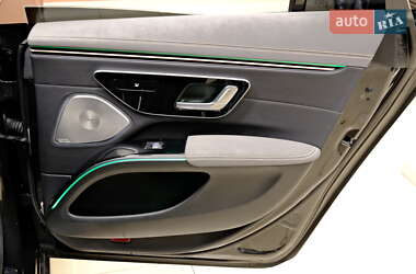 Седан Mercedes-Benz EQS 2023 в 