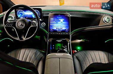 Седан Mercedes-Benz EQS 2023 в 