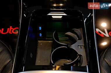 Седан Mercedes-Benz EQS 2023 в 