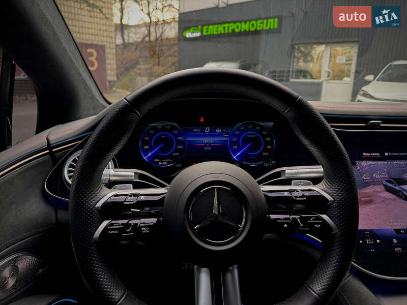 Седан Mercedes-Benz EQS 2022 в Киеве