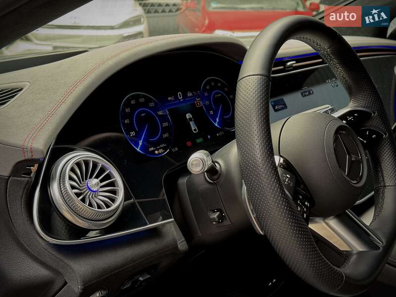 Седан Mercedes-Benz EQS 2022 в Киеве