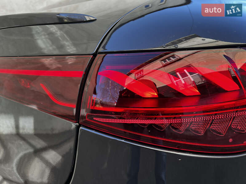 Седан Mercedes-Benz EQS 2022 в Дрогобыче