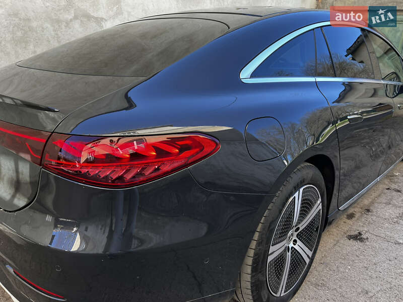 Седан Mercedes-Benz EQS 2022 в Дрогобыче