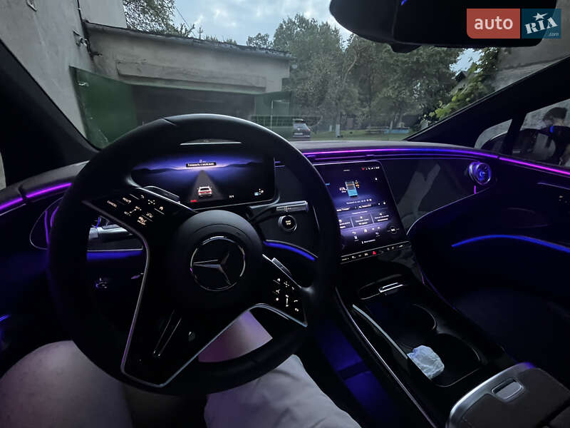 Седан Mercedes-Benz EQS 2022 в Дрогобыче