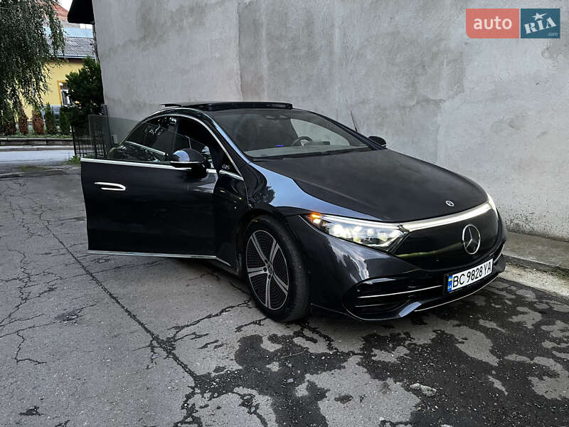 Седан Mercedes-Benz EQS 2022 в Дрогобыче