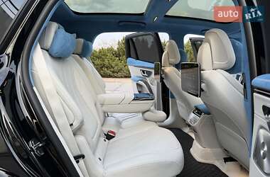 Седан Mercedes-Benz EQS 2023 в 
