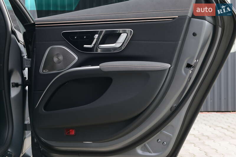 Седан Mercedes-Benz EQS 2023 в Мукачево