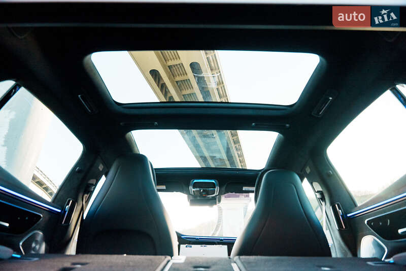 Седан Mercedes-Benz EQS 2022 в Киеве