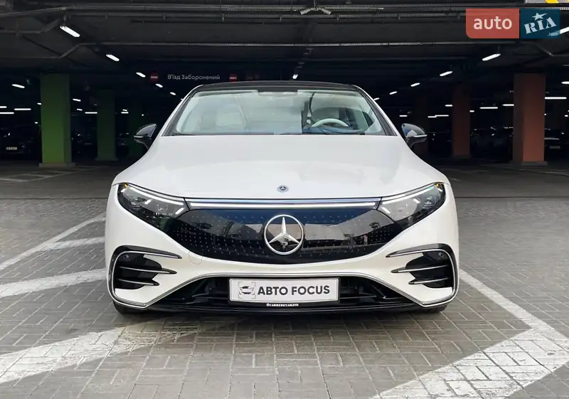 Седан Mercedes-Benz EQS 2022 в 