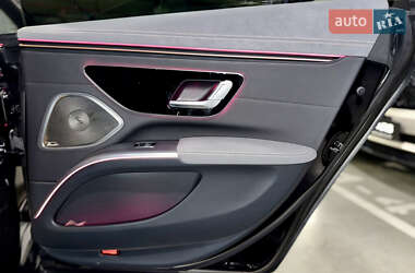 Седан Mercedes-Benz EQS 2021 в 