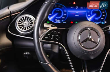 Седан Mercedes-Benz EQS 2022 в 