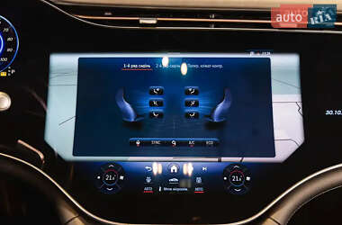 Седан Mercedes-Benz EQS 2022 в 