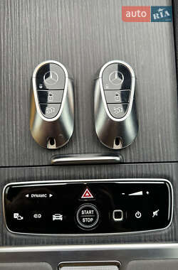 Седан Mercedes-Benz EQS 2022 в 