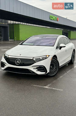 Седан Mercedes-Benz EQS 2022 в Киеве