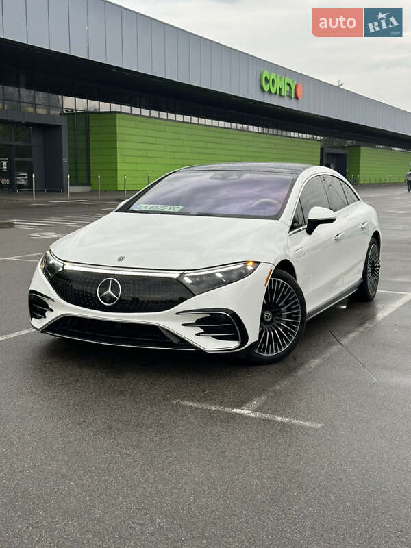 Седан Mercedes-Benz EQS 2022 в 