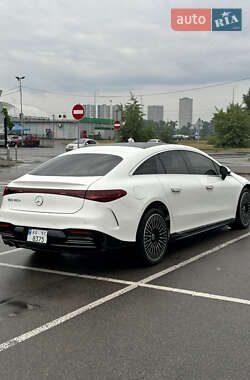 Седан Mercedes-Benz EQS 2022 в 