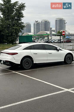 Седан Mercedes-Benz EQS 2022 в 