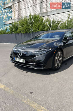 Седан Mercedes-Benz EQS 2022 в 
