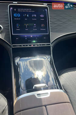 Седан Mercedes-Benz EQS 2022 в 