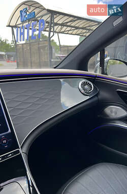 Седан Mercedes-Benz EQS 2022 в 