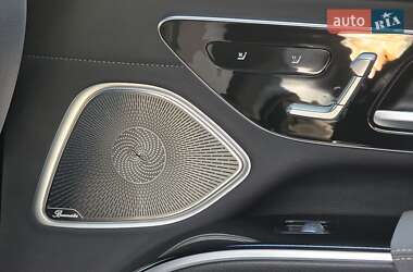 Седан Mercedes-Benz EQS 2022 в 