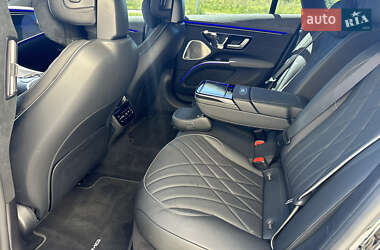 Седан Mercedes-Benz EQS 2022 в 