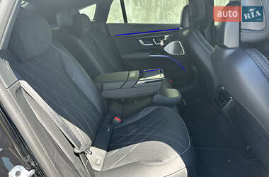 Седан Mercedes-Benz EQS 2022 в 