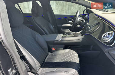 Седан Mercedes-Benz EQS 2022 в 