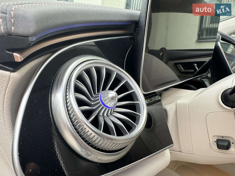 Седан Mercedes-Benz EQS 2022 в Києві