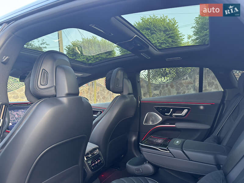 Седан Mercedes-Benz EQS 2023 в Львове