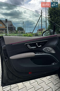 Седан Mercedes-Benz EQS 2022 в 