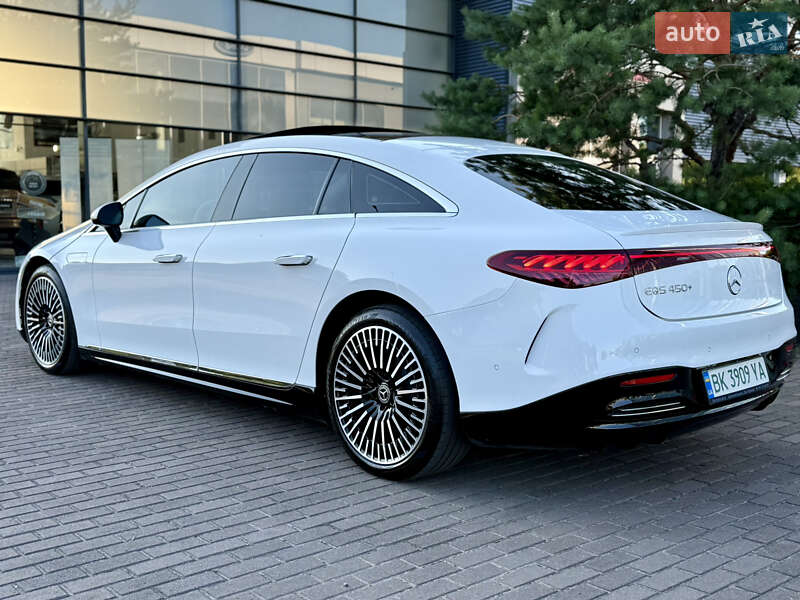 Седан Mercedes-Benz EQS 2022 в Ровно