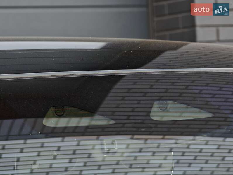 Седан Mercedes-Benz EQS 2022 в Луцке