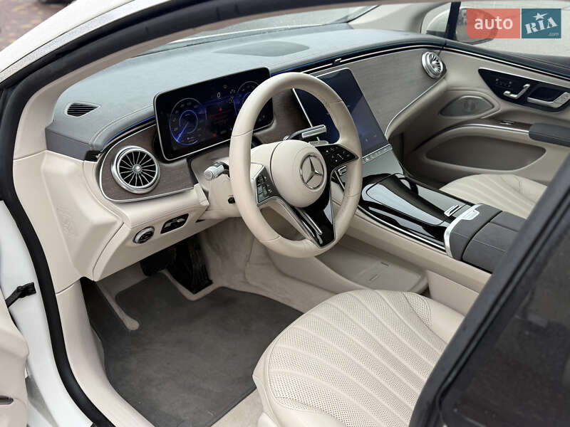Седан Mercedes-Benz EQS 2022 в Тернополе