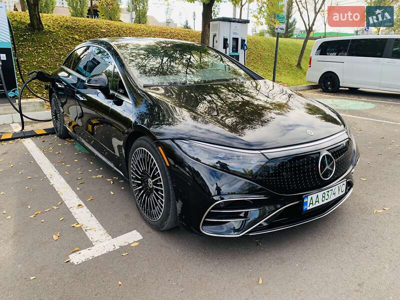 Седан Mercedes-Benz EQS 2022 в Киеве