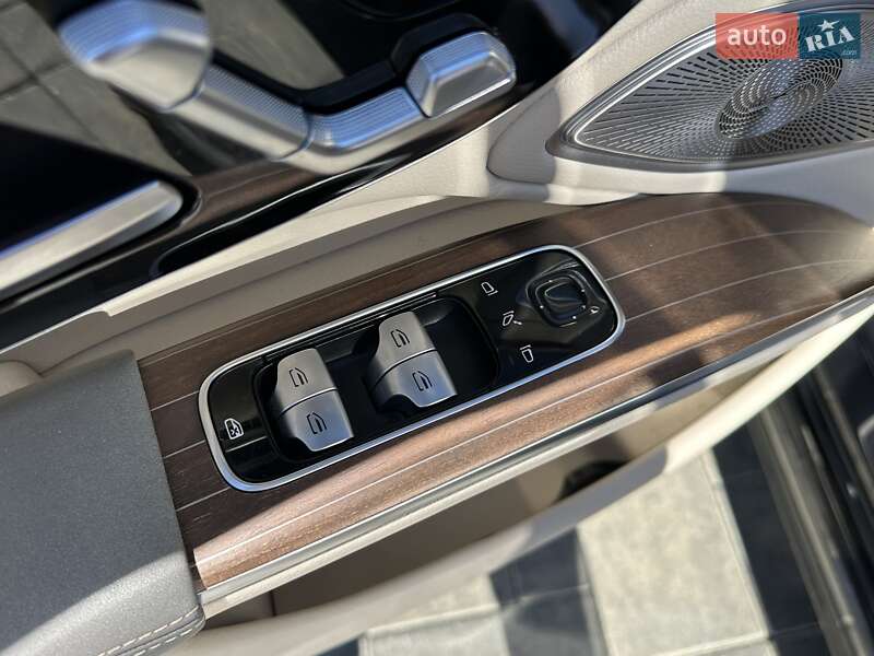 Седан Mercedes-Benz EQS 2022 в Луцке