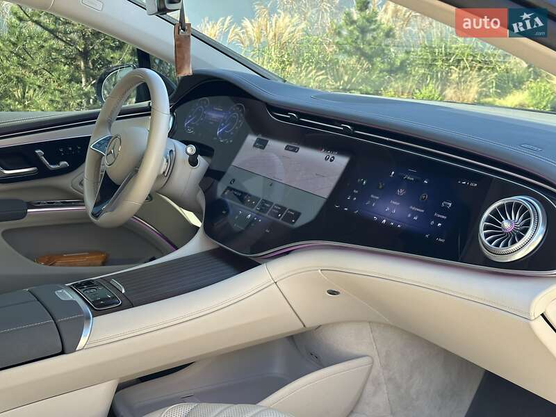 Седан Mercedes-Benz EQS 2022 в Луцке