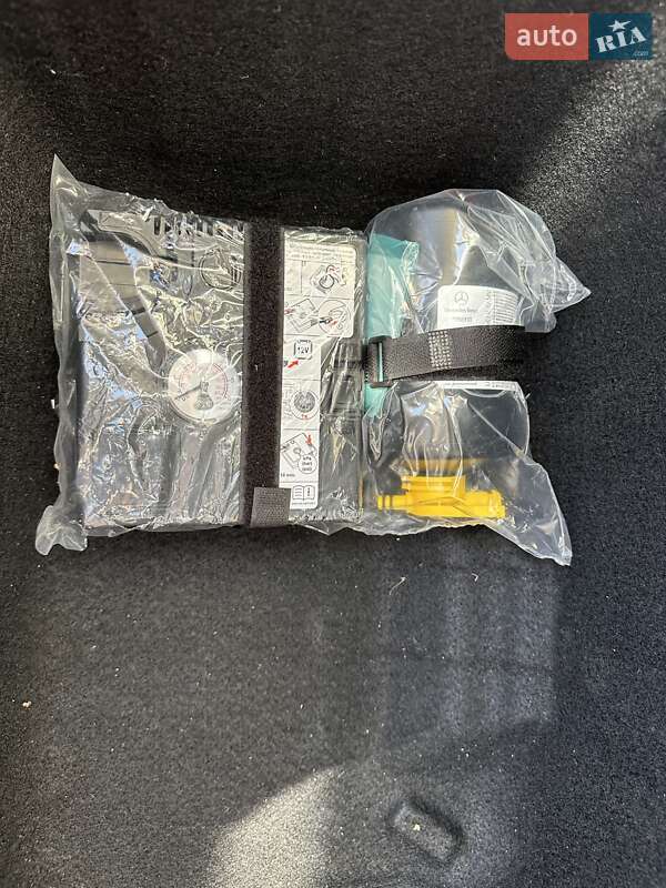 Седан Mercedes-Benz EQS 2022 в Луцке