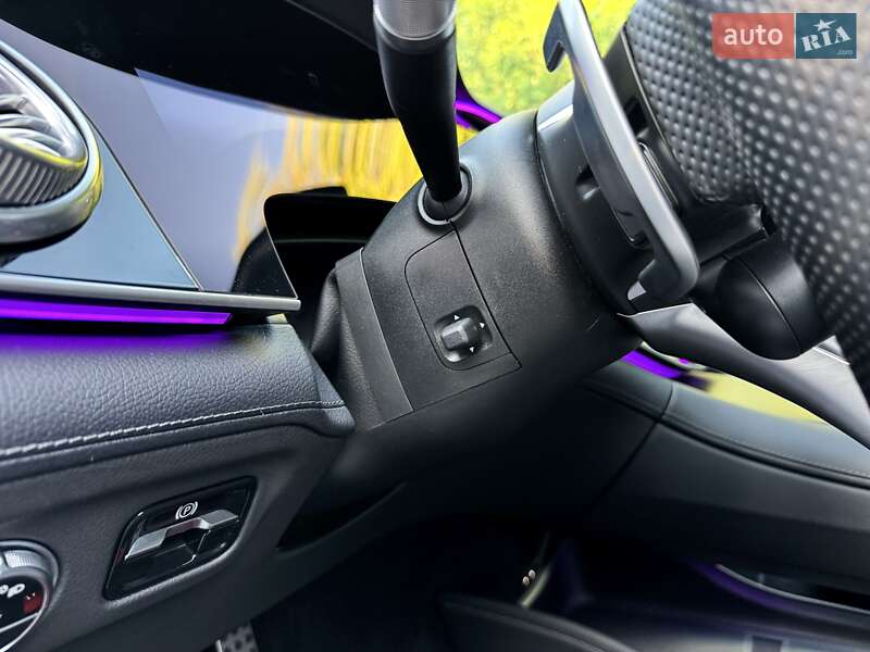 Седан Mercedes-Benz EQS 2023 в Киеве
