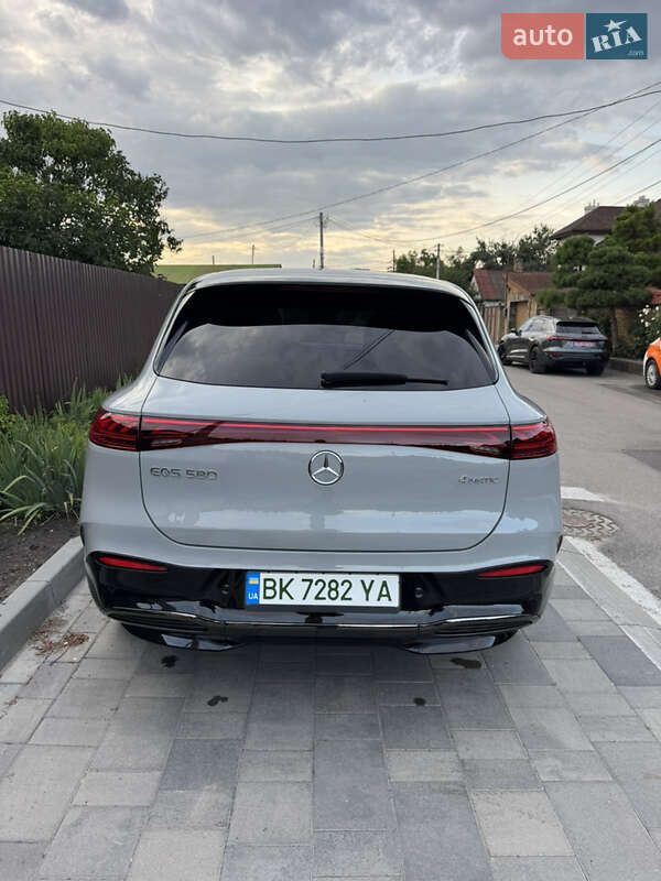 Седан Mercedes-Benz EQS 2023 в Ровно