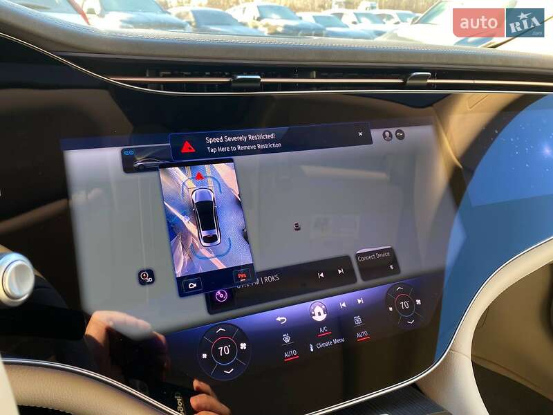 Седан Mercedes-Benz EQS 2022 в Львові