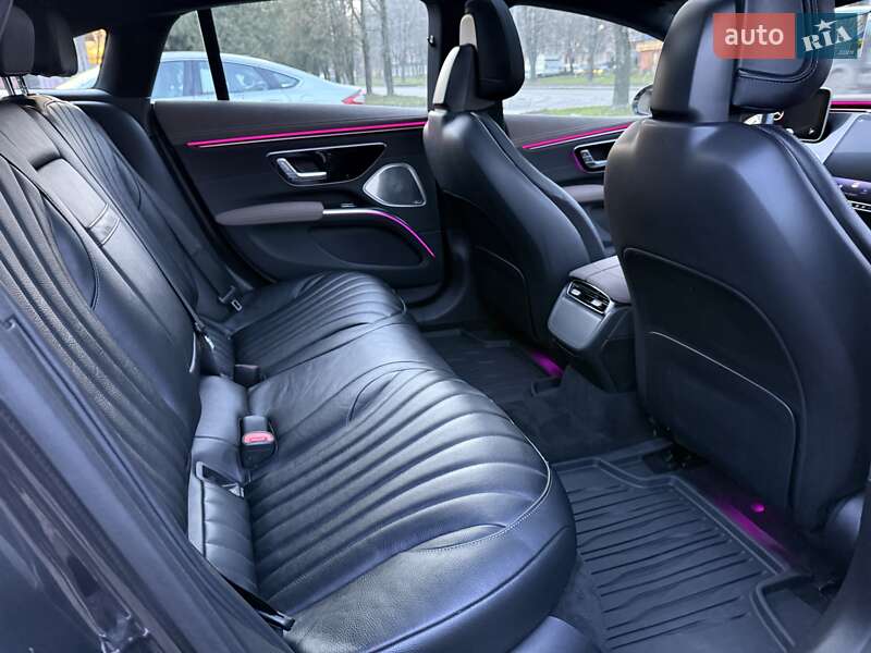 Седан Mercedes-Benz EQS 2023 в Ровно