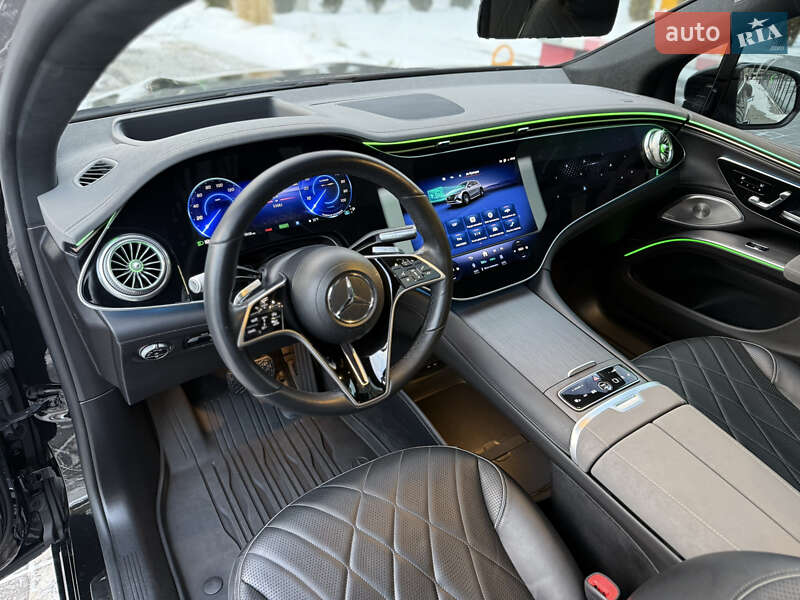 Седан Mercedes-Benz EQS 2023 в Львові