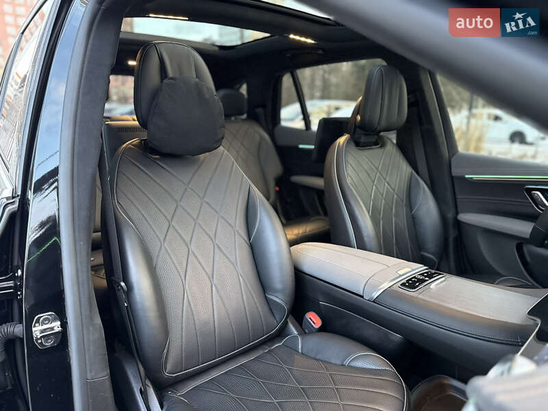 Седан Mercedes-Benz EQS 2023 в Львові