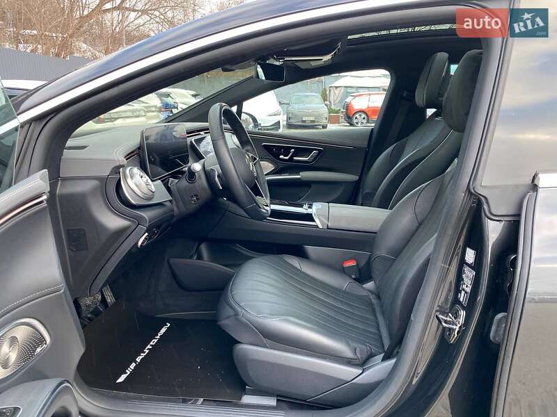 Седан Mercedes-Benz EQS 2022 в Киеве