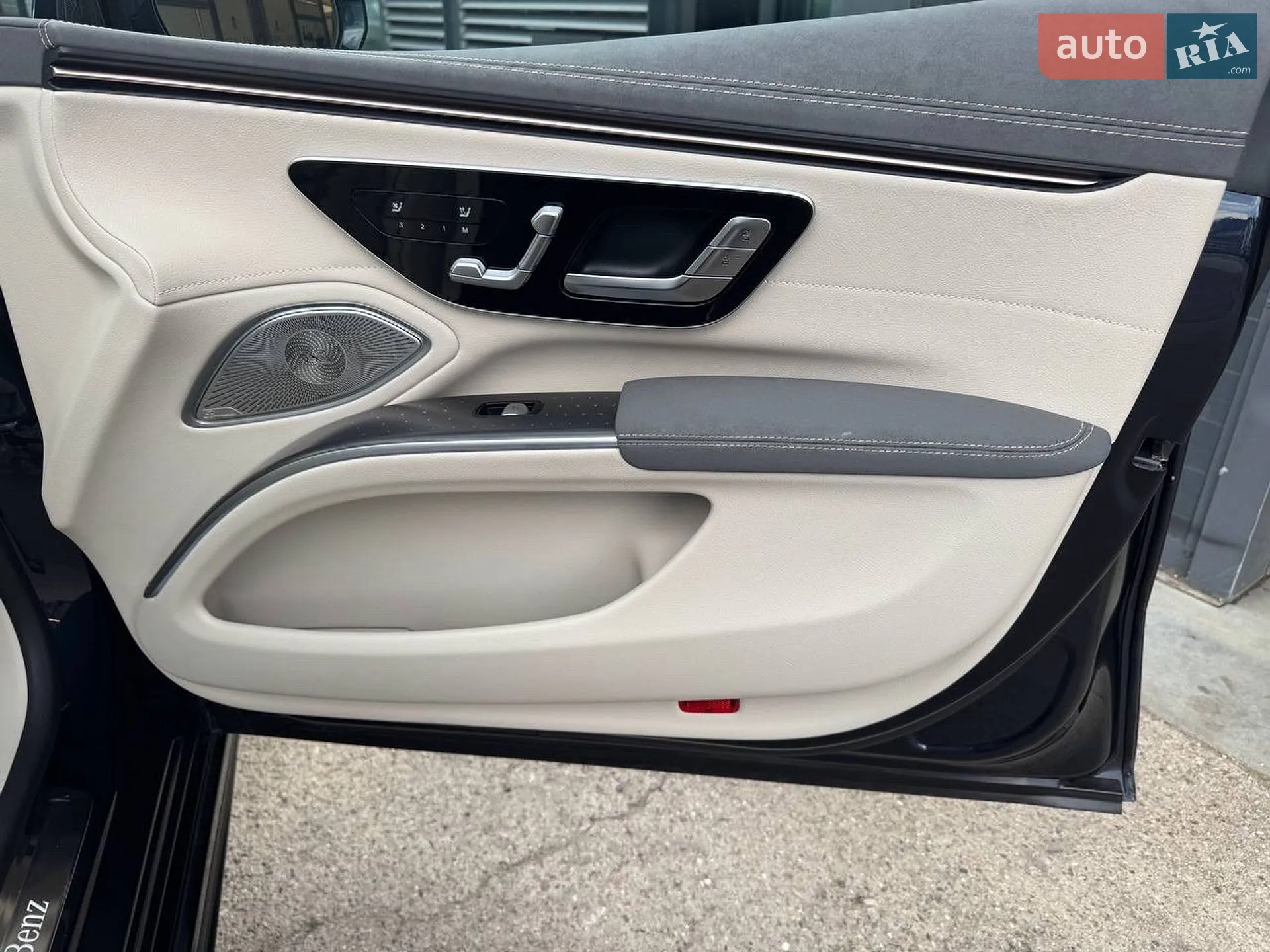 2021 Mercedes-Benz EQS - мініатюра 23